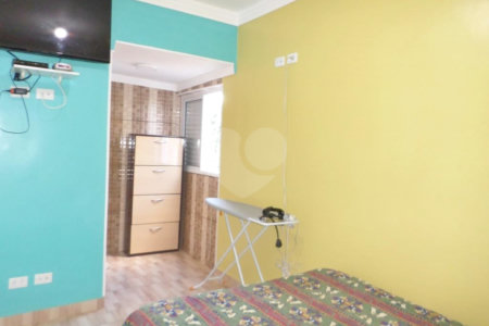 Casa à venda com 6 quartos, sendo 2 suítes,  em Vila Universitária, São Paulo, SP