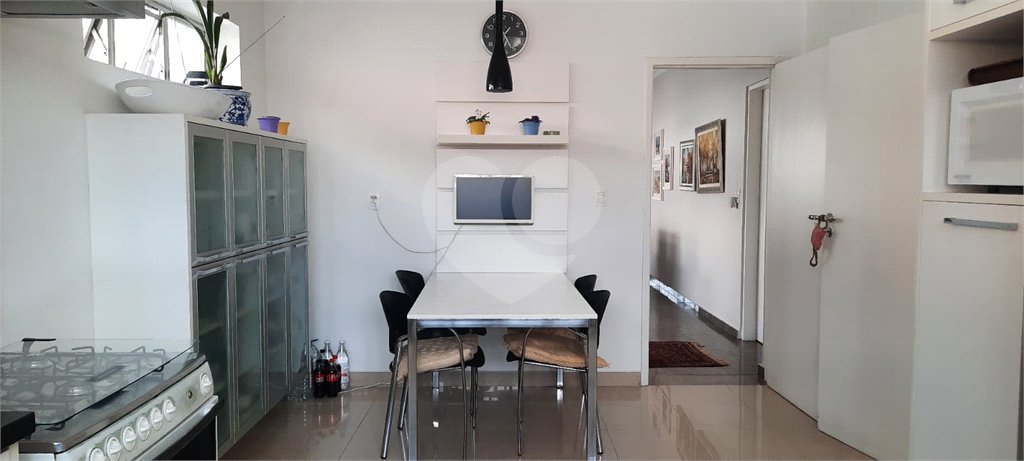 Casa à venda ou para alugar com 3 suítes em Alto da Lapa, São Paulo, SP