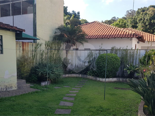 Sobrado à venda com 3 quartos em Horto Florestal, São Paulo, SP