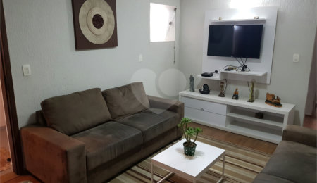 Casa à venda com 3 quartos, sendo 1 suíte,  em Jardim Hípico, São Paulo, SP