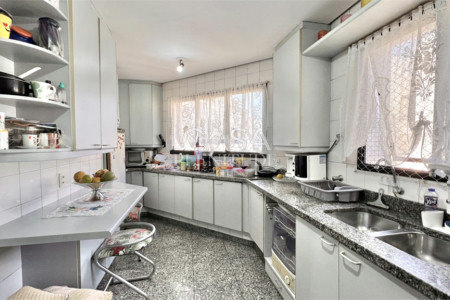 Apartamento à venda com 4 quartos, sendo 1 suíte,  em Vila Mariana, São Paulo, SP