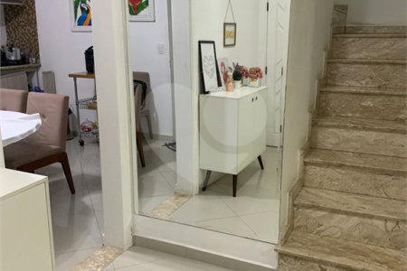 Sobrado à venda com 3 quartos, sendo 1 suíte, em Residencial Novo Horizonte I, Mogi das Cruzes, SP