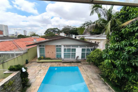 Casa à venda com 5 quartos, sendo 3 suítes, em Brooklin Paulista, São Paulo, SP