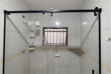 Casa à venda com 3 quartos, sendo 1 suíte, em Vila Santa Helena, Atibaia, SP