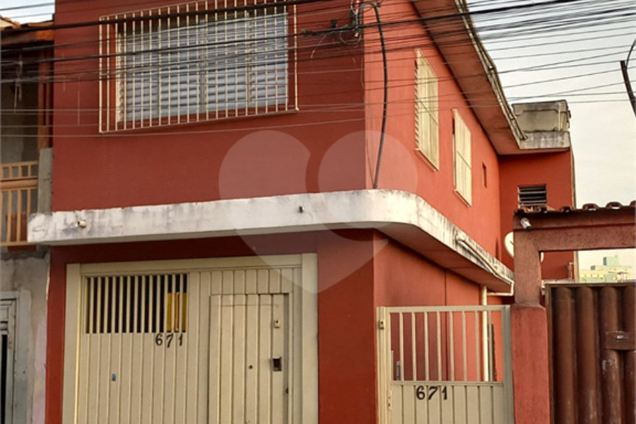 Sobrado à venda com 3 quartos, sendo 2 suítes, no Brasilândia, São Paulo, SP