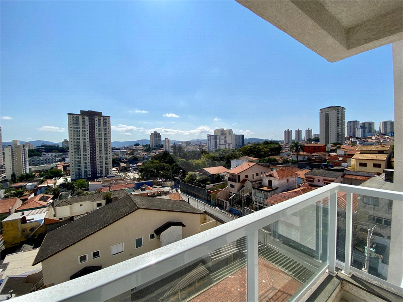 Apartamento à venda com 2 quartos, sendo 1 suíte, em Vila Galvão, Guarulhos, SP