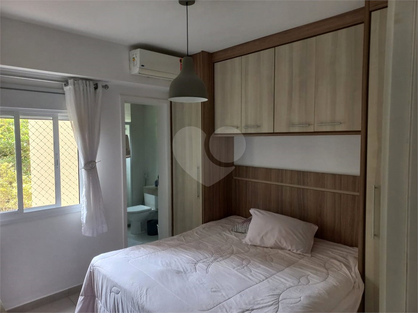 Apartamento à venda ou para alugar com 3 suítes em Enseada, Guarujá, SP