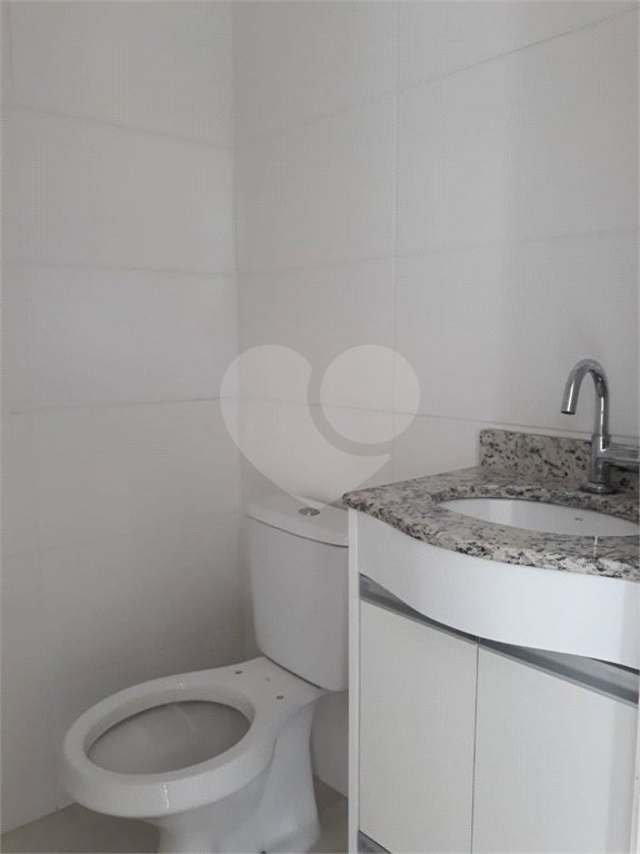 Apartamento à venda ou para alugar com 2 quartos, sendo 1 suíte,  em Vila Santa Isabel, São Roque, SP