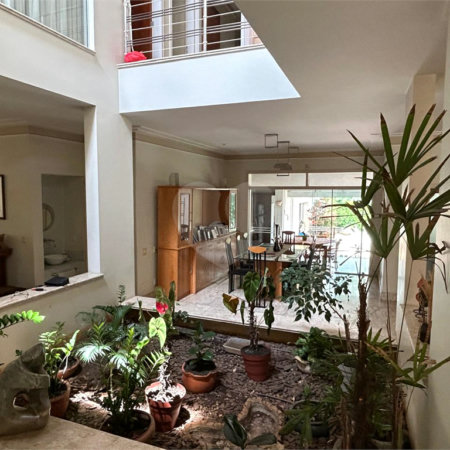 Casa à venda com 5 suítes no condomínio Residencial Bougainville, Campinas - SP