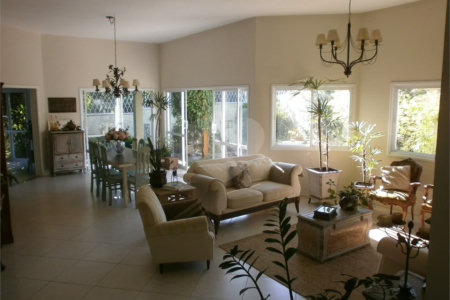 Casa à venda com 3 suítes em Bosque, Vinhedo, SP