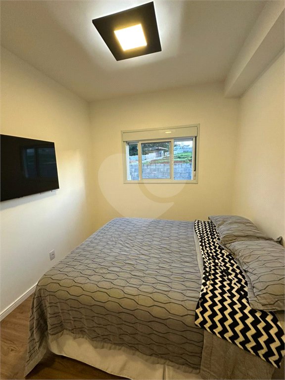 Apartamento à venda com 2 quartos, sendo 1 suíte, em Bairro do Cambará, São Roque, SP