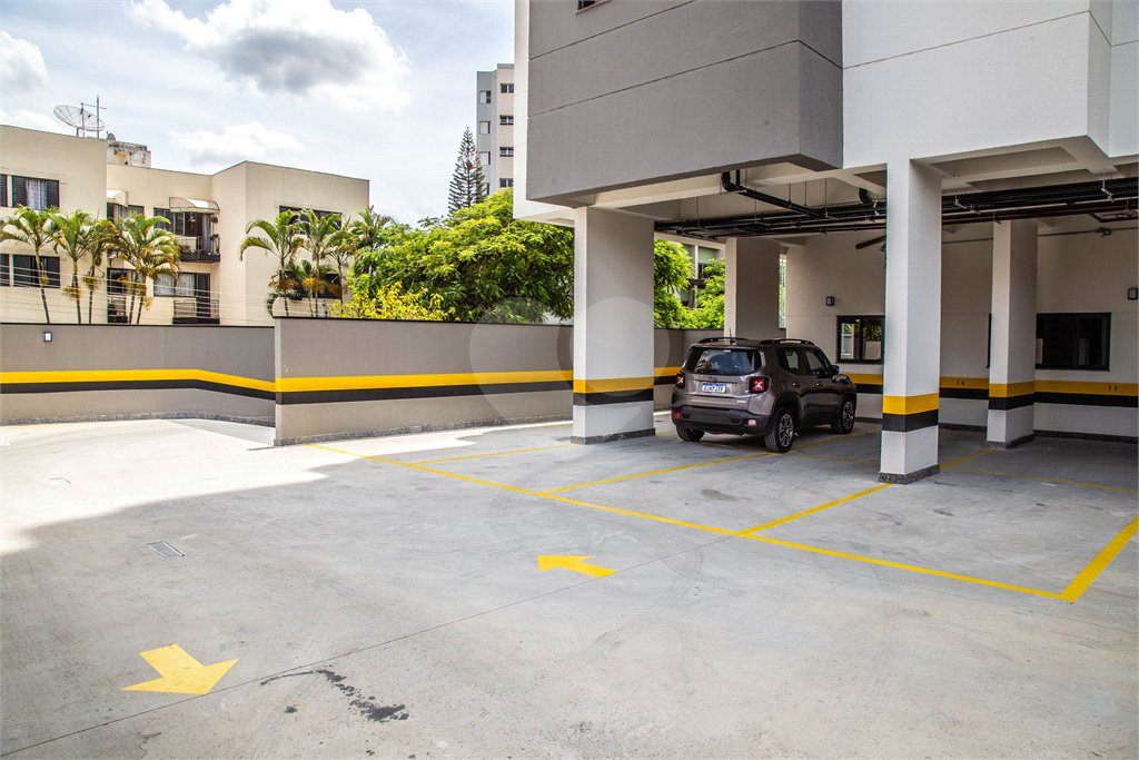 Apartamento à venda com 3 quartos, sendo 1 suíte,  em Jardim Oswaldo Cruz, São José dos Campos, SP