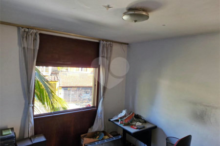 Casa à venda com 4 quartos, sendo 1 suíte, em Jardim Consórcio, São Paulo, SP