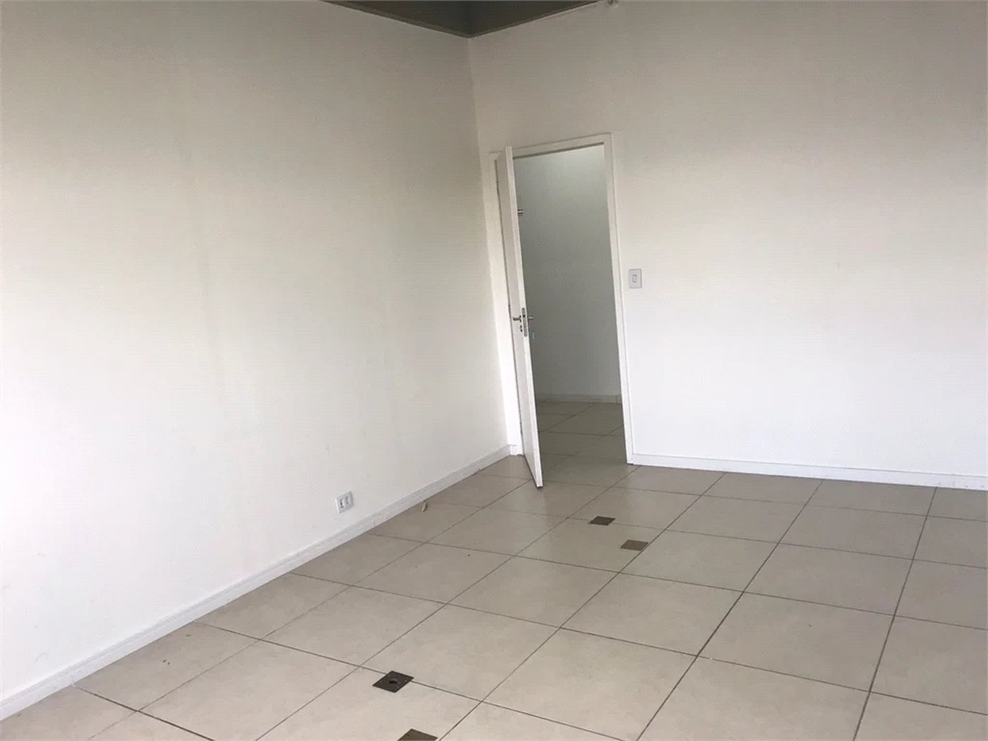 Sala para alugar em Vila Pirajussara, São Paulo, SP