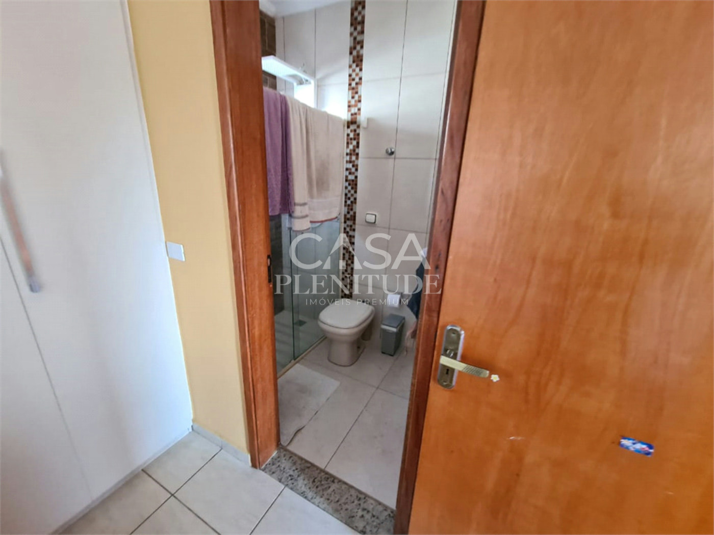 Casa à venda com 3 quartos, sendo 1 suíte, em Jardim Wanel Ville Iv, Sorocaba, SP
