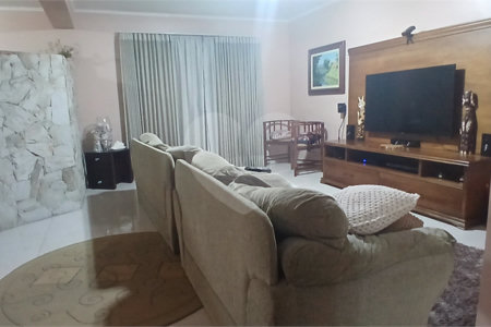 Sobrado à venda com 3 suítes em Nova Petrópolis, São Bernardo do Campo, SP