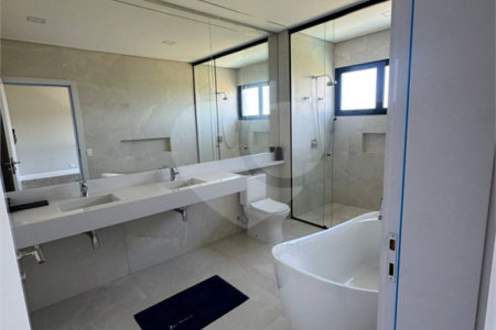 Casa à venda com 4 suítes no condomínio Villas do Golf, Itu - SP