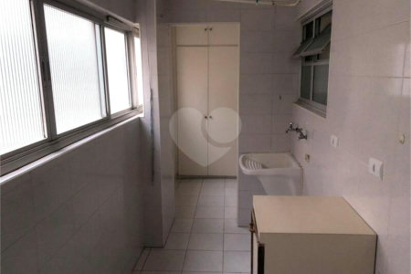 Apartamento à venda com 3 quartos, sendo 1 suíte, em Jardim Paulista, São Paulo, SP