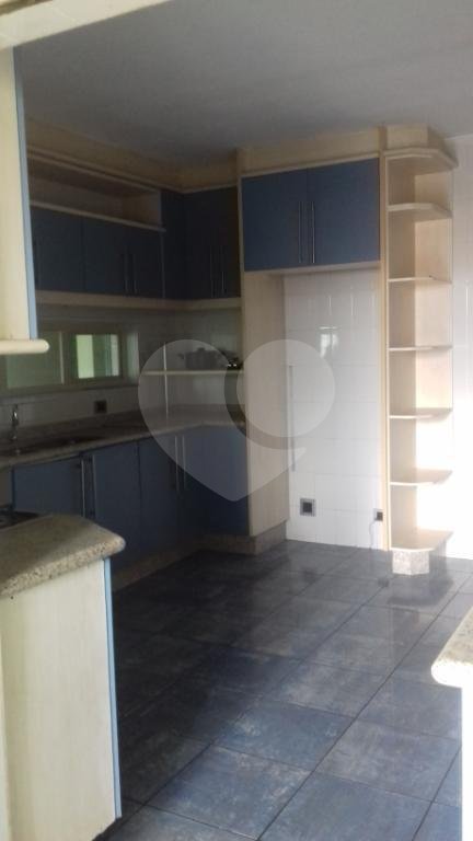 Sobrado à venda com 3 quartos, sendo 1 suíte,  em Vila Pereira Barreto, São Paulo, SP