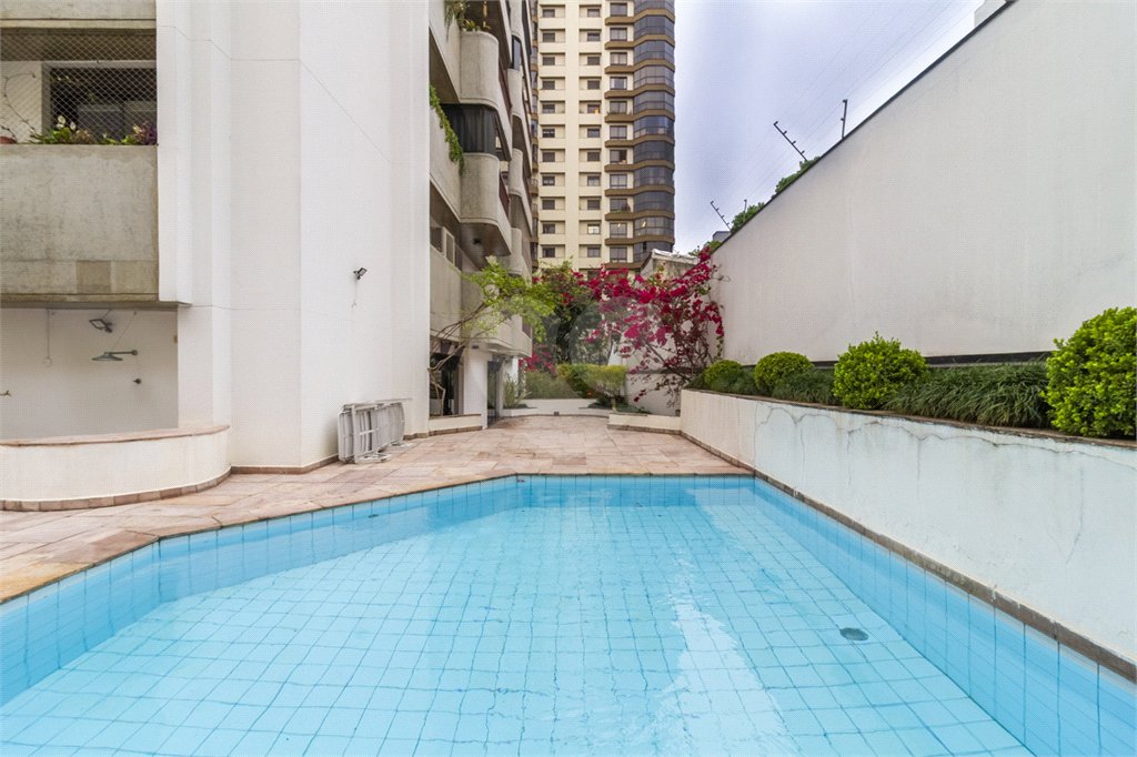 Apartamento à venda com 4 quartos, sendo 1 suíte, em Indianópolis, São Paulo, SP