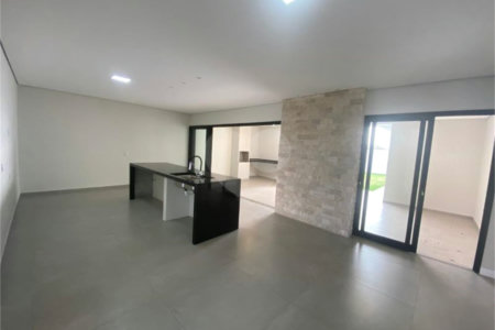 Casa à venda com 3 suítes no condomínio Campo de Toscana, Vinhedo - SP