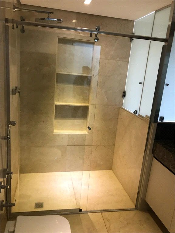 Apartamento à venda com 4 suítes em Vila Suzana, São Paulo, SP