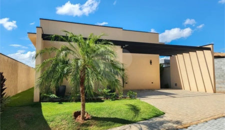 Casa à venda com 3 quartos, sendo 1 suíte, no condomínio Consoli Residencial, Atibaia - SP
