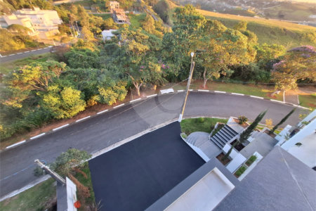 Casa à venda ou para alugar com 4 suítes no condomínio Residencial Monterey Ville, Mogi das Cruzes - SP