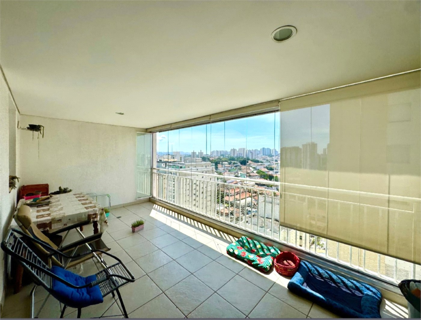 Apartamento à venda com 3 quartos, sendo 1 suíte, em Vila Galvão, Guarulhos, SP