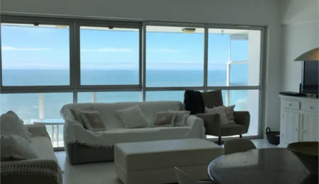Apartamento à venda com 3 quartos em Pitangueiras, Guarujá, SP