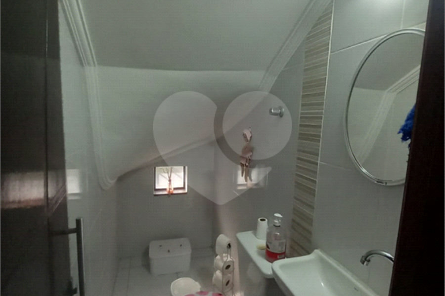 Sobrado à venda com 3 quartos, sendo 1 suíte, em Vila Guilherme, São Paulo, SP