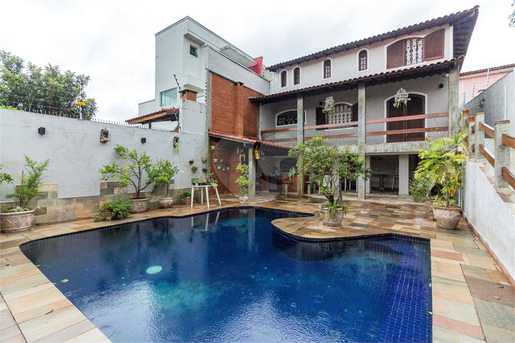 Casa à venda ou para alugar com 5 quartos, sendo 3 suítes, em Imirim, São Paulo, SP