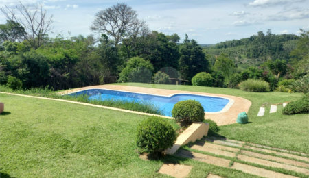 Casa à venda com 4 suítes no condomínio Vale da Santa Fé, Vinhedo - SP