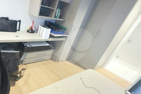 Apartamento com 40 m², 2 quartos, à venda no Cambuci