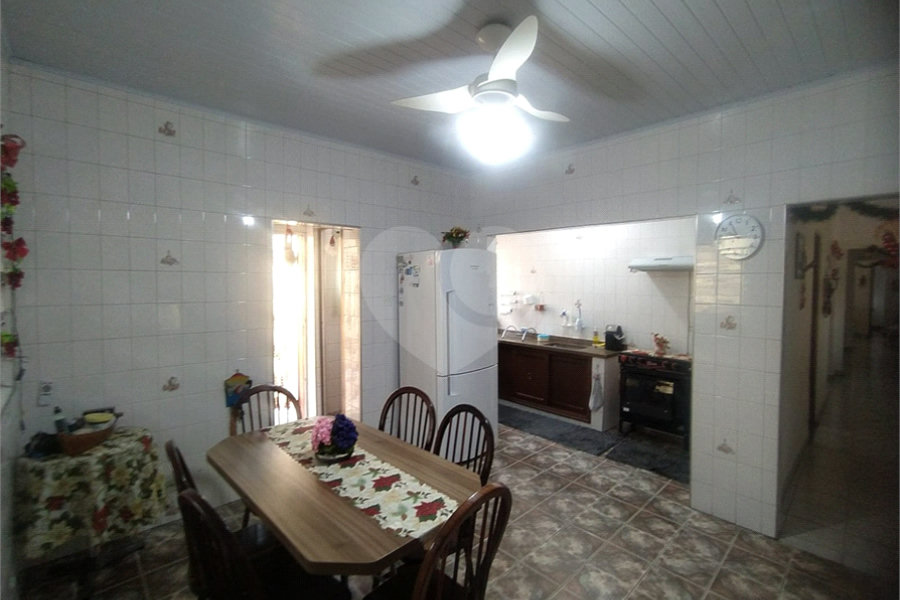 Casa à venda com 4 quartos em Chora Menino, São Paulo, SP