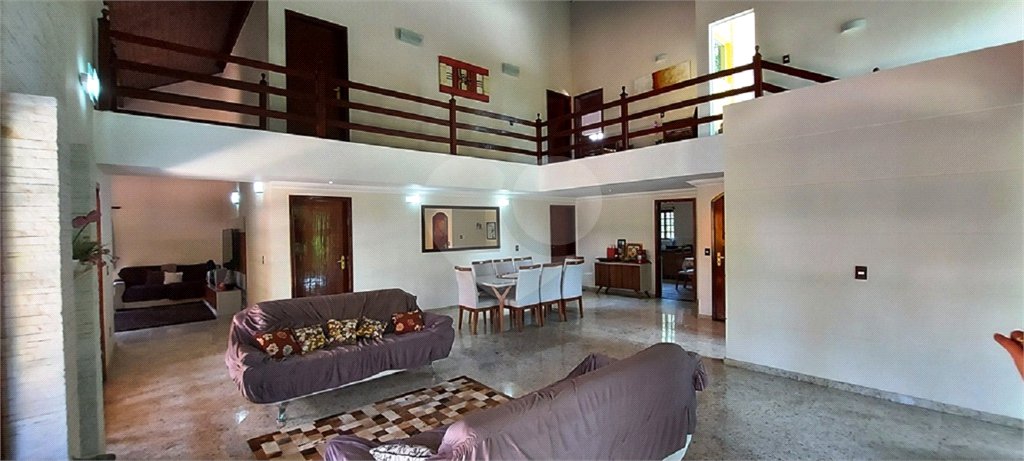 Casa à venda com 5 suítes em Canguera, São Roque, SP