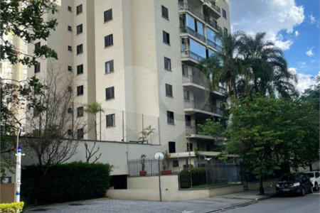 Apartamento à venda com 3 quartos, sendo 1 suíte,  em Vila Andrade, São Paulo, SP