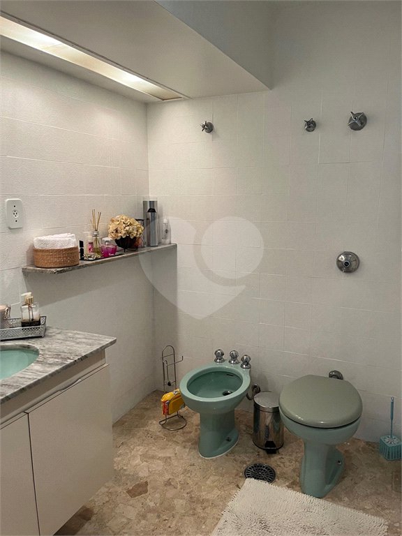 Apartamento à venda com 3 quartos, sendo 1 suíte,  em Itaim Bibi, São Paulo, SP