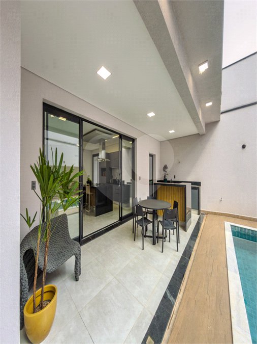 Casa à venda com 3 suítes no condomínio Jardim Residencial Dona Maria José, Indaiatuba - SP