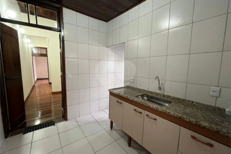 Casa para alugar com 2 quartos no Centro, Mogi das Cruzes, SP