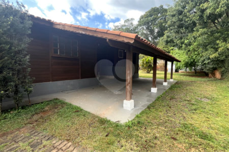 Casa Térrea para alugar com 3 quartos, sendo 1 suíte, em Jardim Estância Brasil, Atibaia, SP