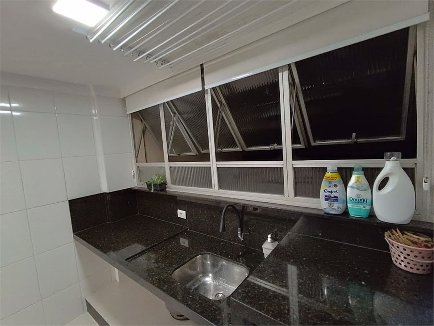 Apartamento Residencial à venda, Loteamento João Batista Julião, Guarujá - AP1731.