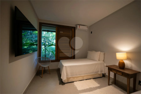 Casa à venda com 4 suítes, no Centro / Arraial D'ajuda, Porto Seguro, BA