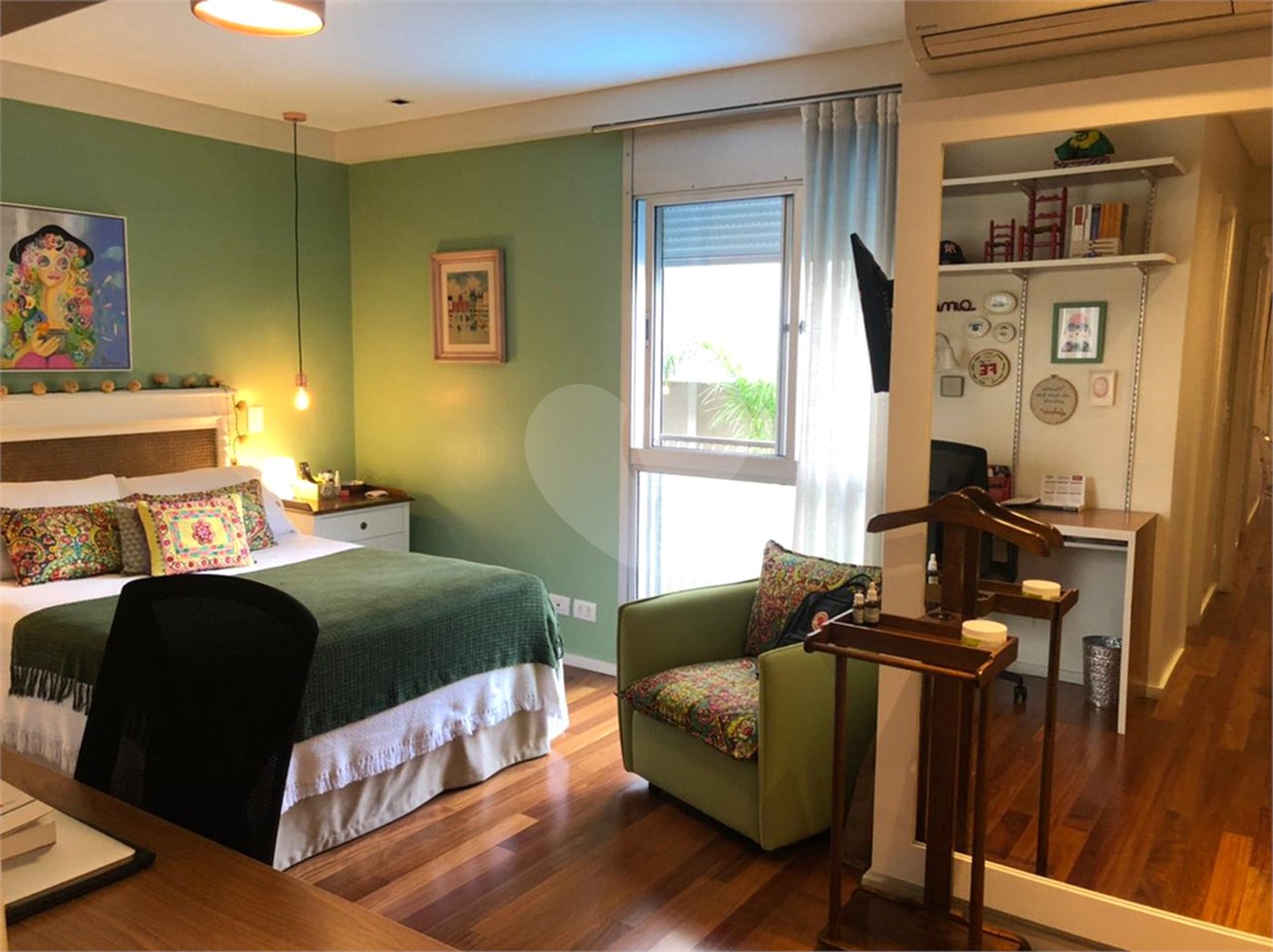 Apartamento à venda com 4 quartos, sendo 3 suítes, em Alto da Boa Vista, São Paulo, SP