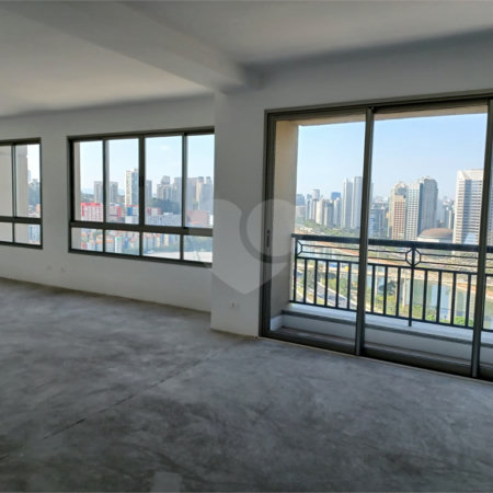 Apartamento à venda com 4 suítes em Real Parque, São Paulo, SP