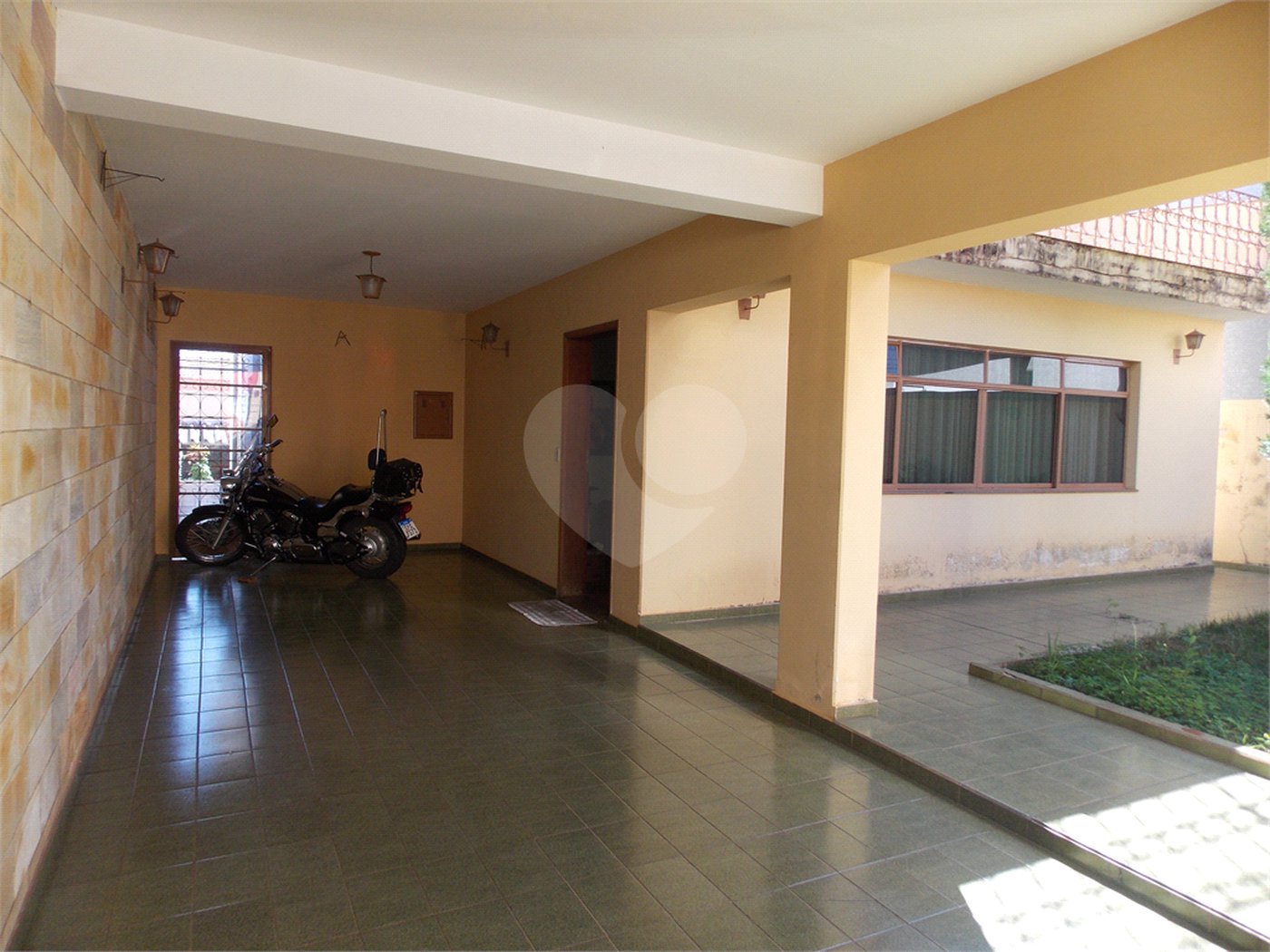 Casa à venda ou para alugar com 5 quartos, sendo 3 suítes,  no Centro, Atibaia, SP