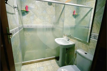 Casa à venda com 3 quartos em Santa Cruz, Rio de Janeiro, RJ