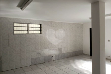 Casa à venda com 3 quartos em Vila Tiradentes, São Paulo, SP