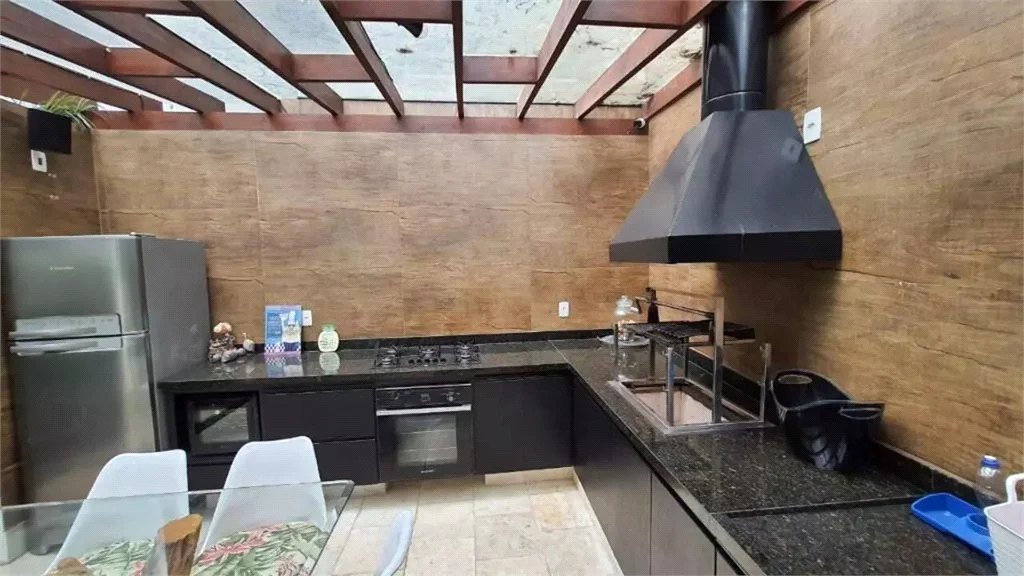 Casa à venda com 3 suítes no condomínio Metropolitan, São Paulo - SP