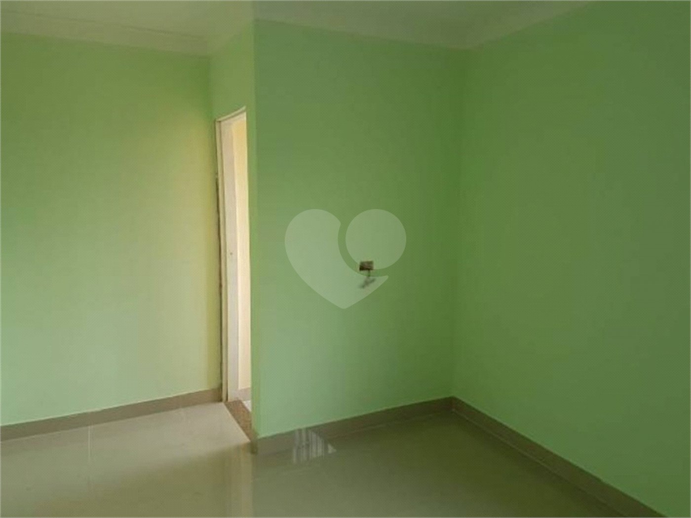 Casa à venda com 4 quartos, sendo 3 suítes, em Vila Brasilina, São Paulo, SP